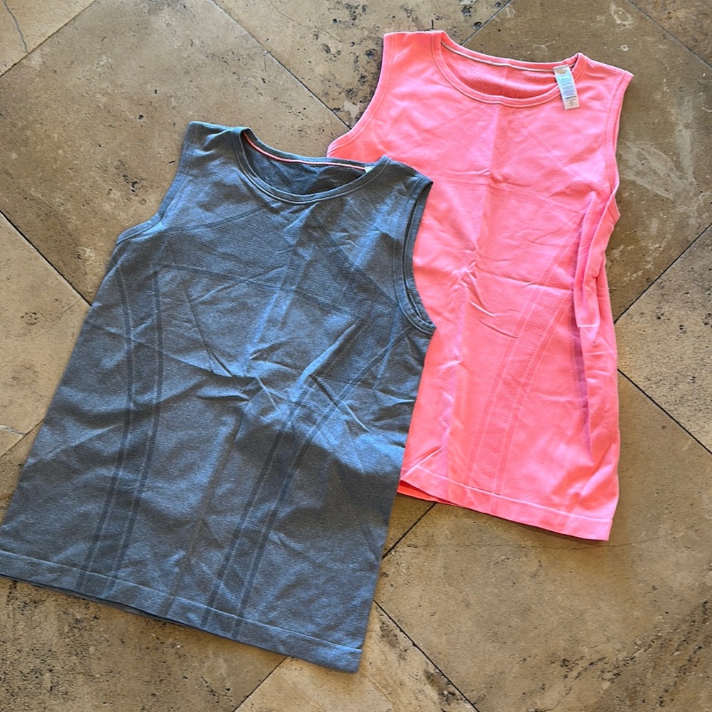 Girls Ivivva fly knit tanks 2 pack